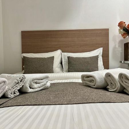 Yvn Tumanyan Apart-Hotel Jereván Kültér fotó