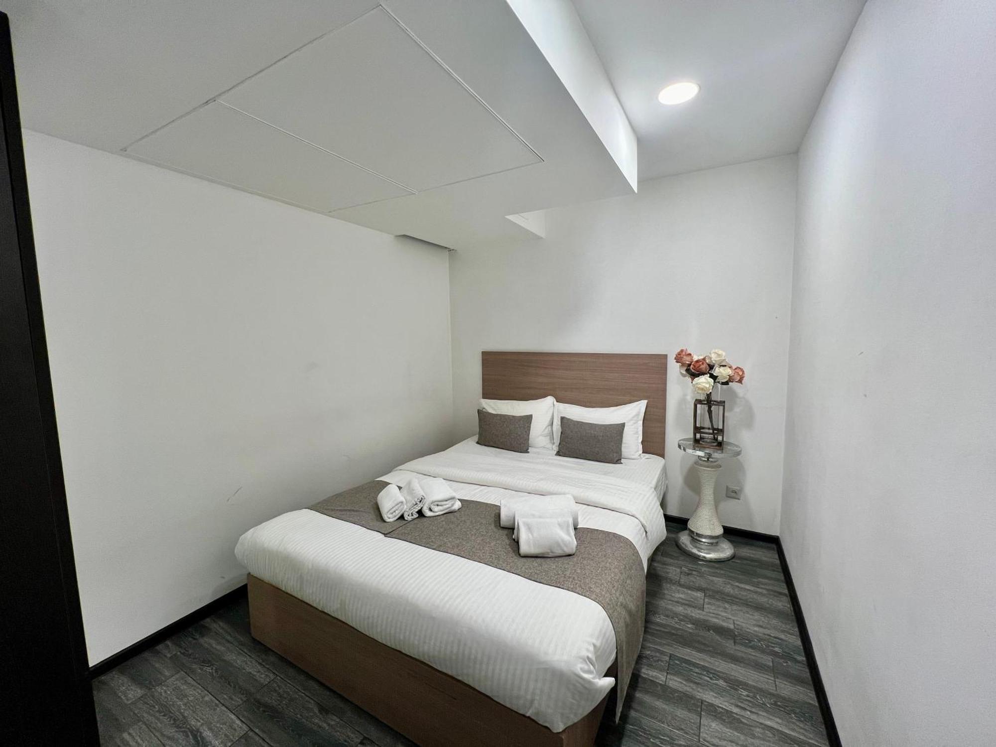 Yvn Tumanyan Apart-Hotel Jereván Kültér fotó
