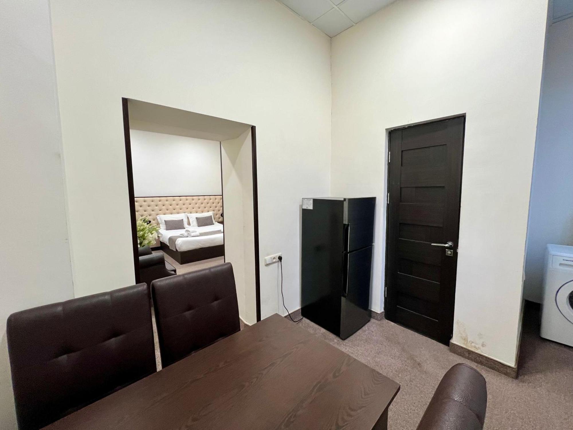 Yvn Tumanyan Apart-Hotel Jereván Kültér fotó